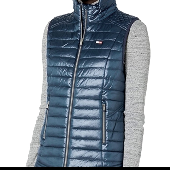 Tommy Hilfiger Sport Quilted Puffer Vest Size XL ..NWOT'S